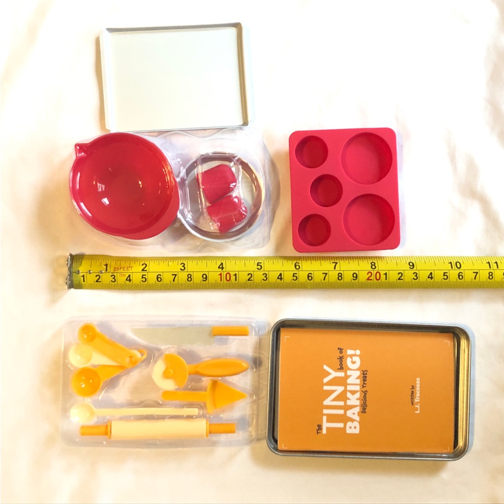 Tiny Baking Kit With 17 Tiny Tools + 20 Recipes